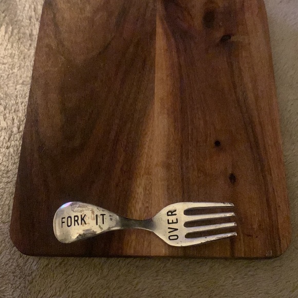 Small wood cutting board - Picture 2 of 4